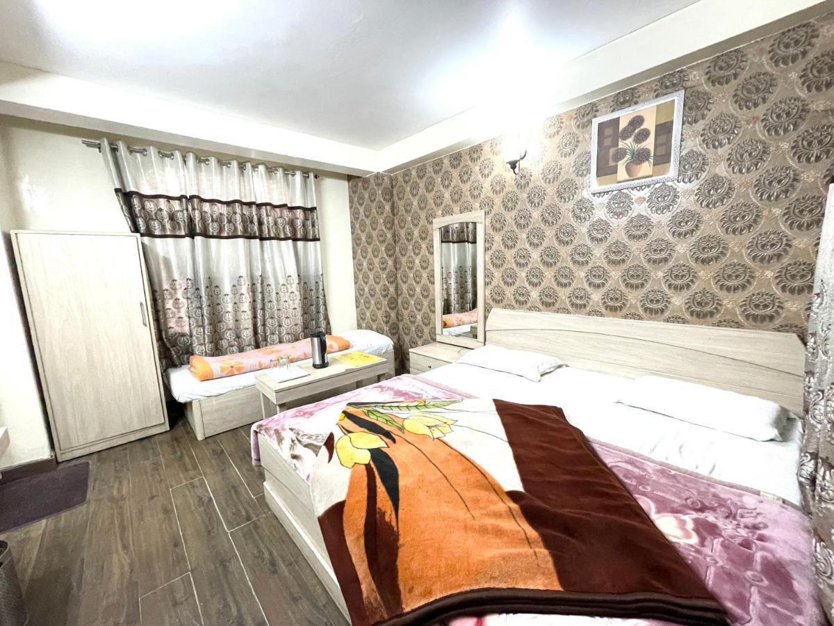 Hotel Prince ! Nainital Mall Road-Prime-Location In-Front-Of-Naini-Lake Hygiene-And-Spacious-Room Exterior foto